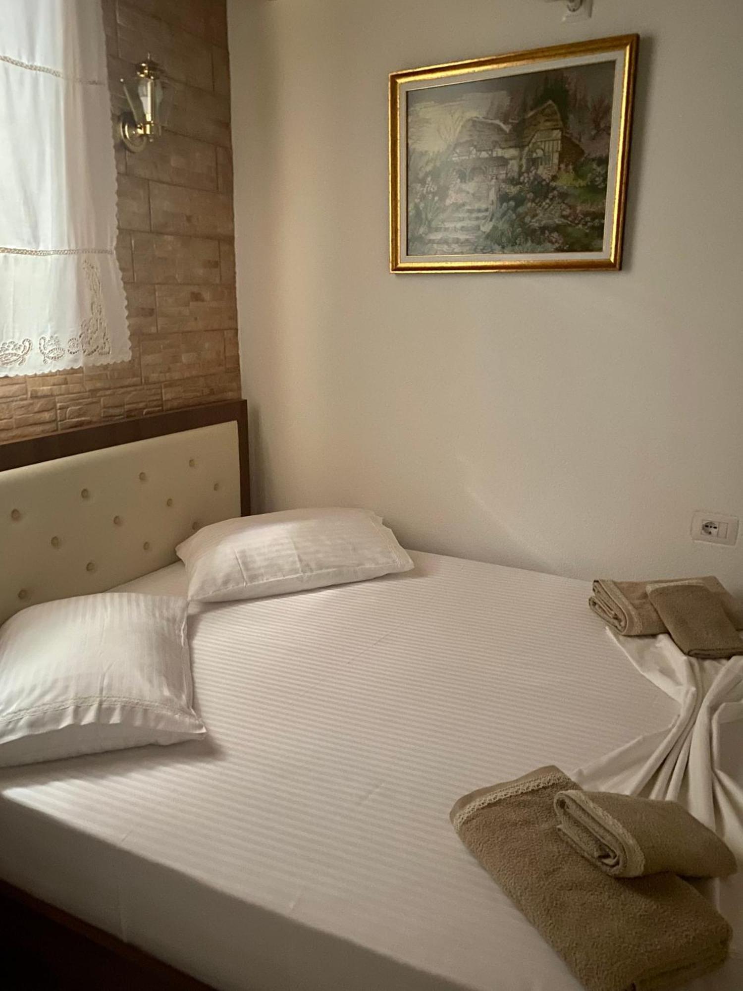 Gjirokastër Panoramic View Guest House מראה חיצוני תמונה