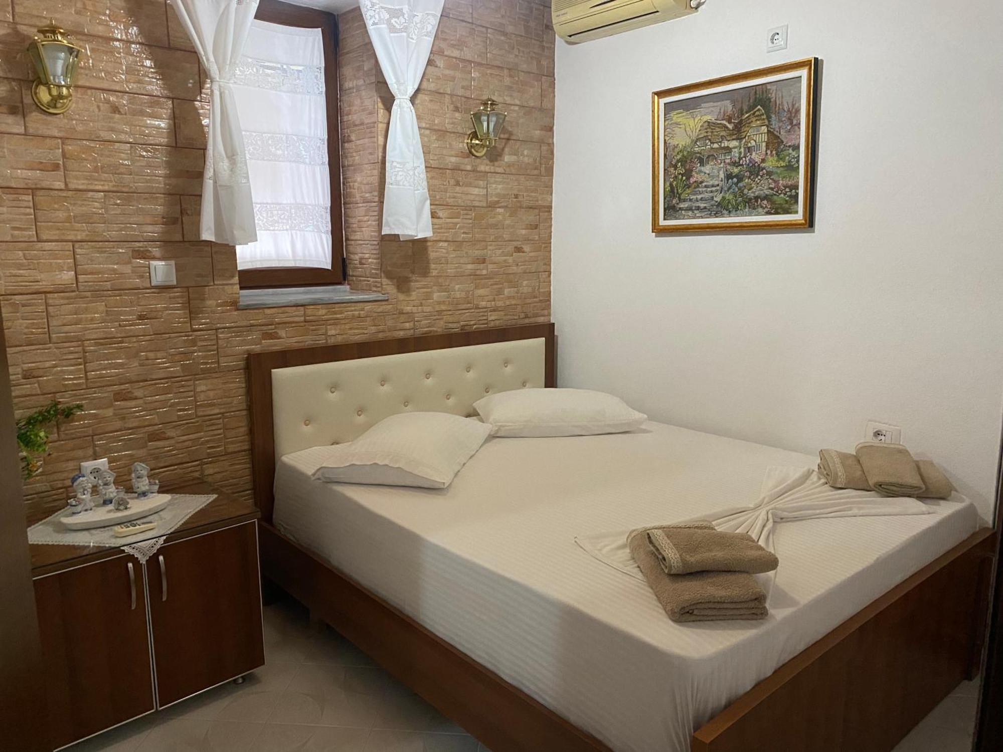 Gjirokastër Panoramic View Guest House מראה חיצוני תמונה